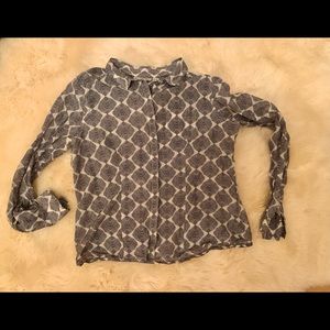 HALOGEN blouse Sz Large with fun pattern 🖤